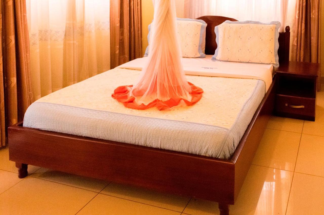 Kahondo Buffalo Hotel Kampala Makerere Eksteriør bilde
