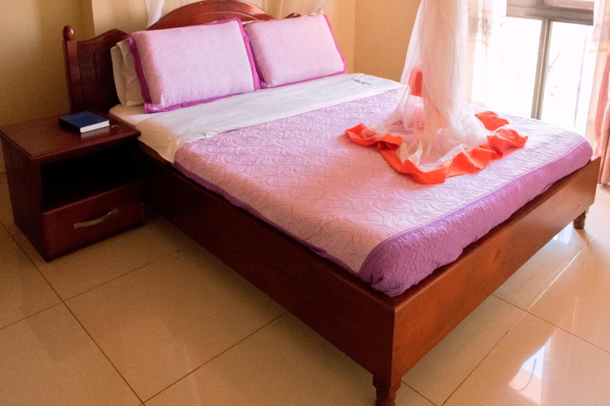 Kahondo Buffalo Hotel Kampala Makerere Eksteriør bilde