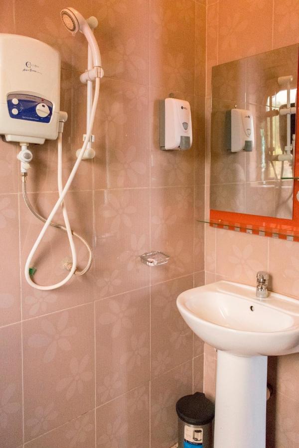 Kahondo Buffalo Hotel Kampala Makerere Eksteriør bilde